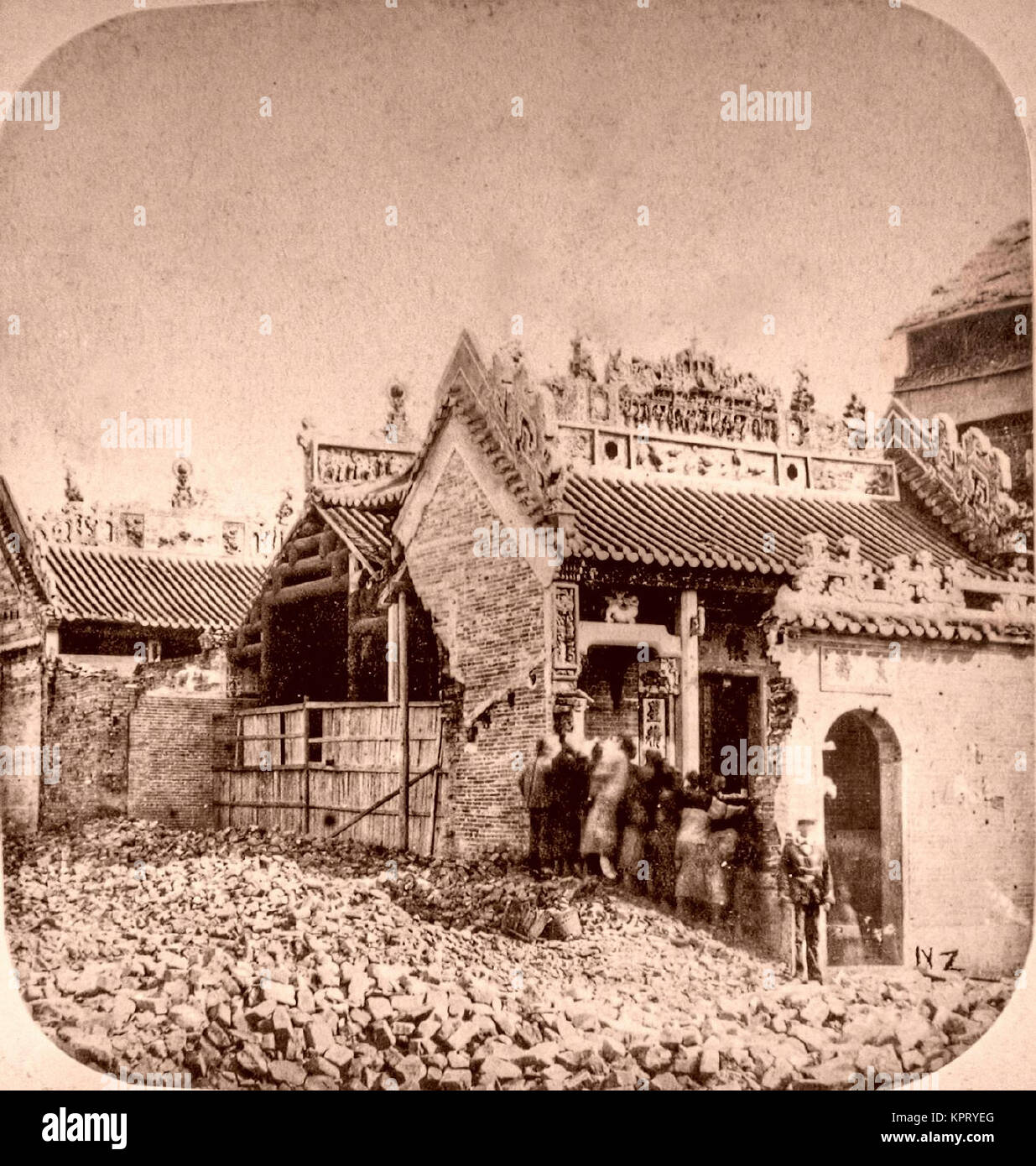 Joss House durante la guerra del opio después del bombardeo por francés o inglés Foto de stock
