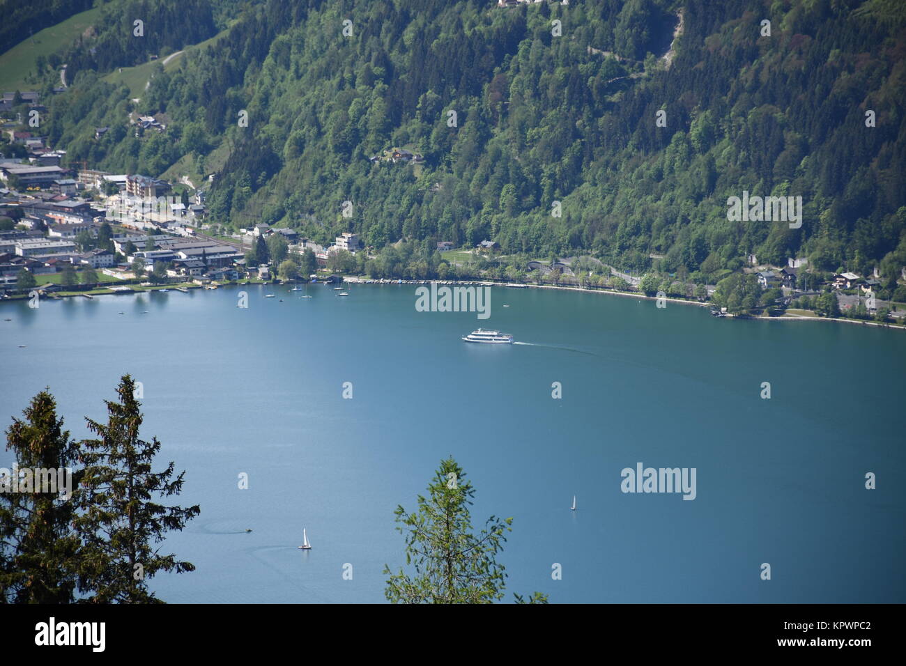 El lago Zell,Zell am See, Salzburg,pinzgau,zona de vacaciones,montañas Foto de stock