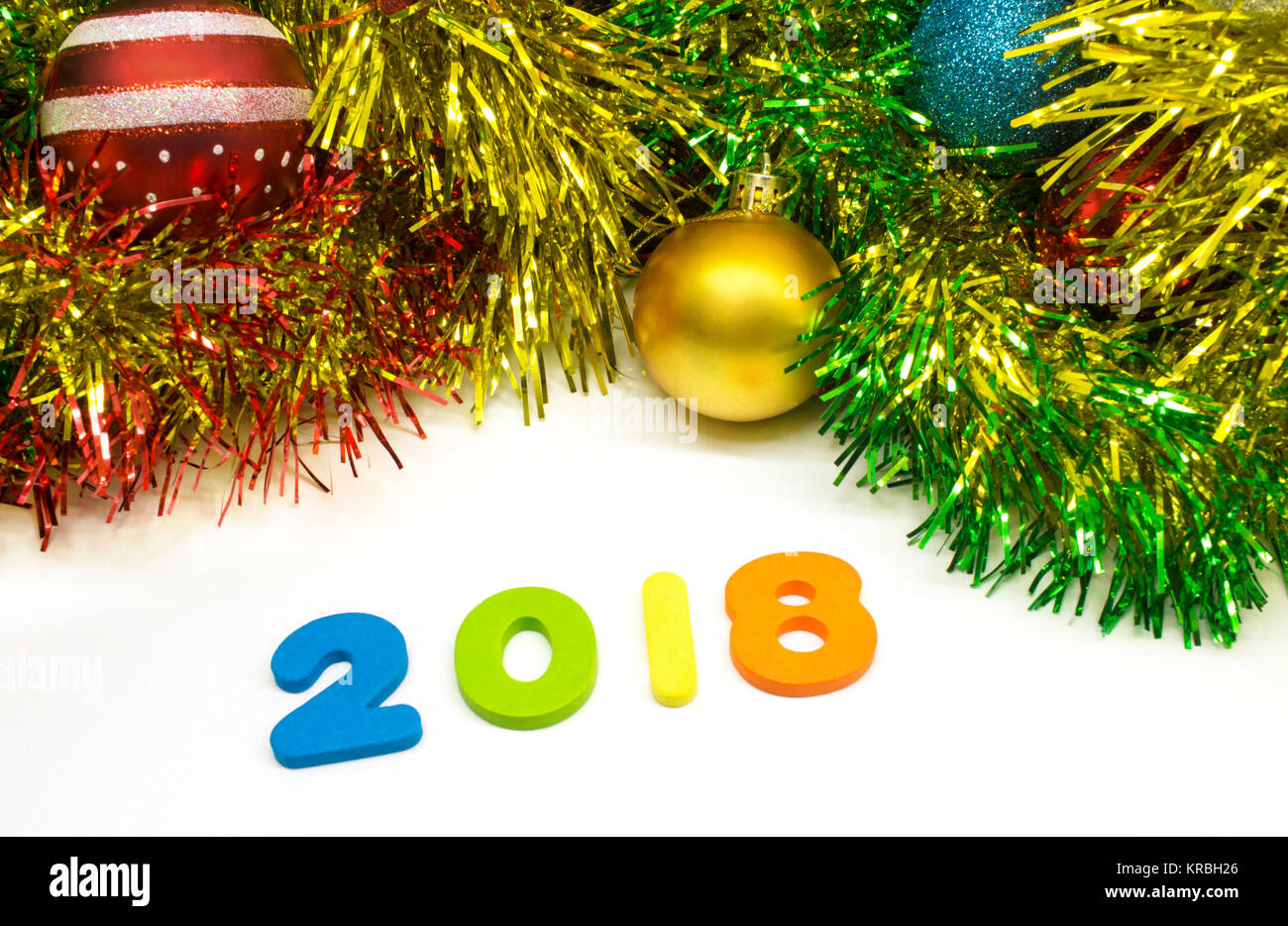 Feliz Año Nuevo 2018 coloridas guirnaldas de Navidad diseño antecedentes  Fotografía de stock - Alamy