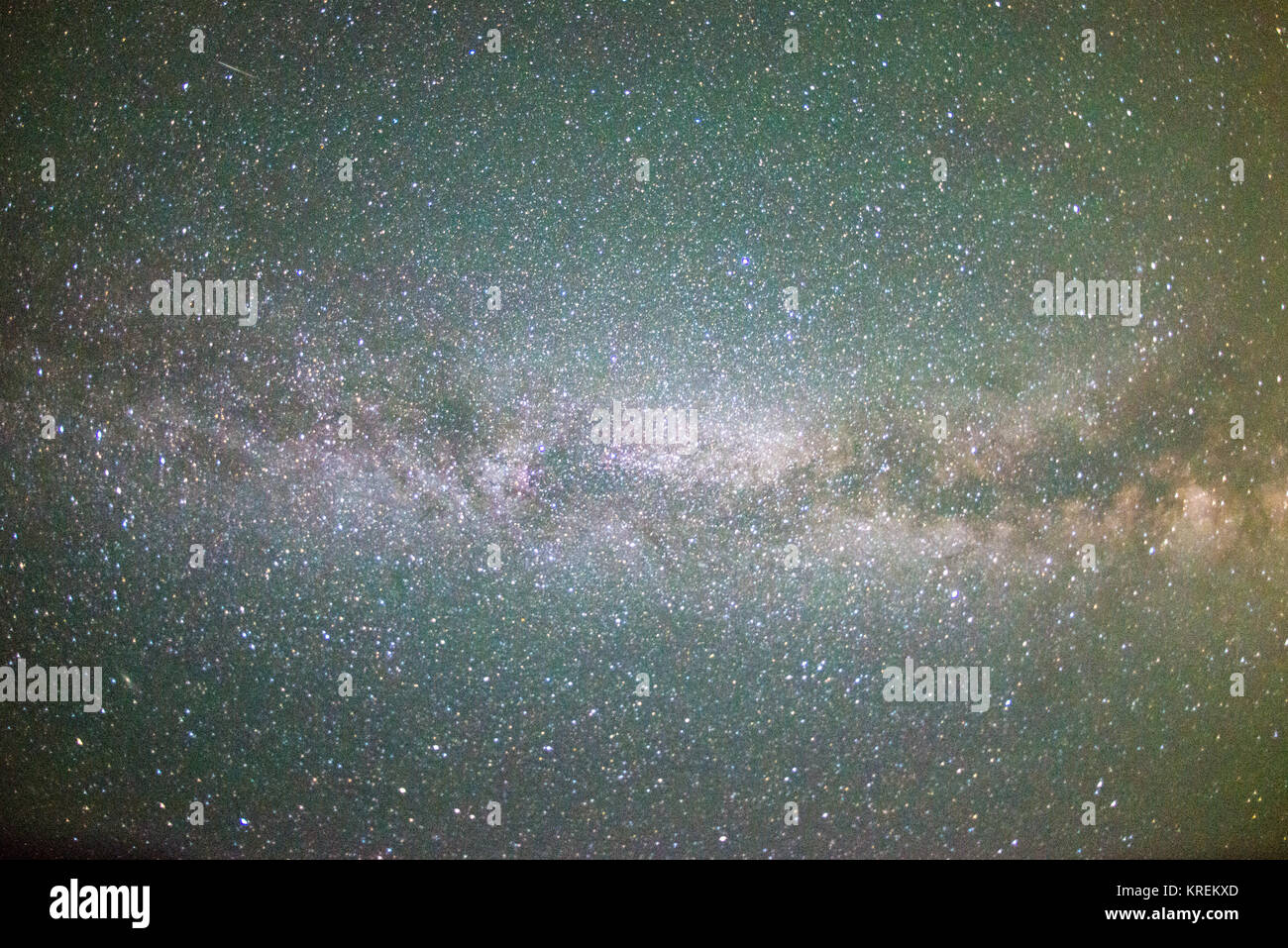 Brillantes estrellas iluminan el cielo nocturno, Parque Nacional Grand  Tetons, Condado de Teton, Wyoming Fotografía de stock - Alamy