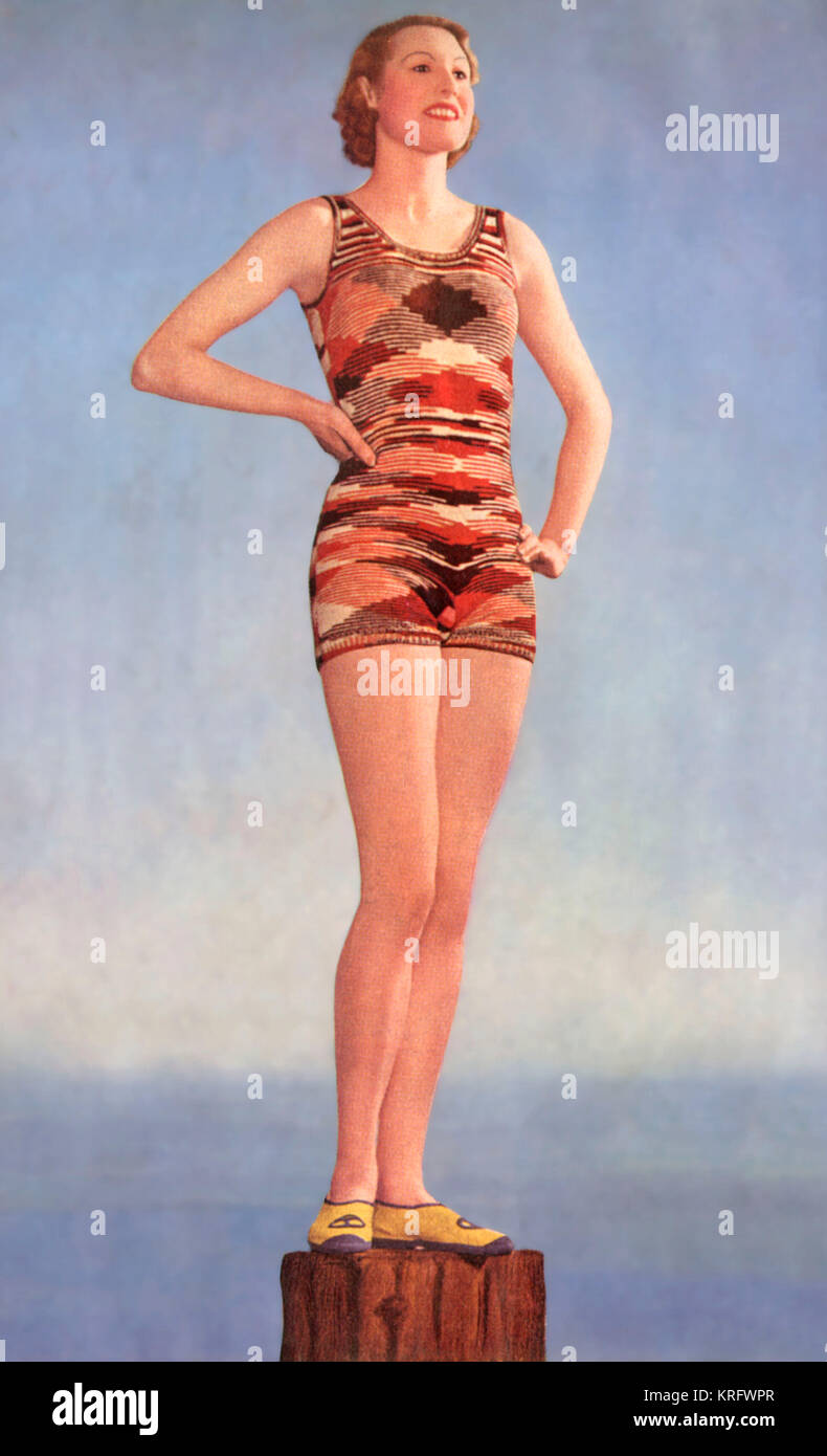 Fotos De Women 30s Imágenes Swimsuits Stockamp; eWIYH2D9Eb