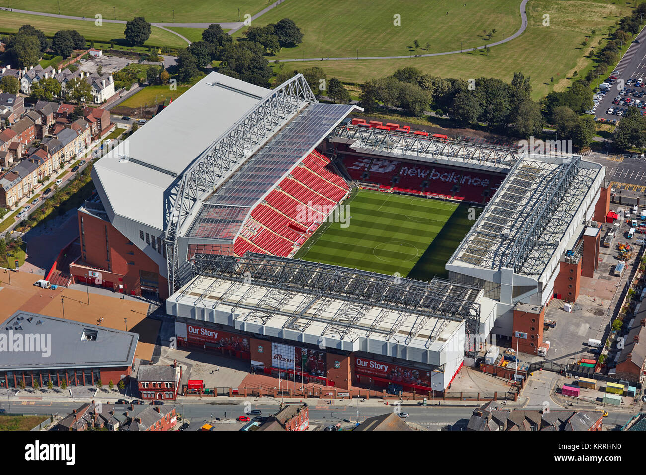 Una vista aérea de Anfield Stadium, hogar del Liverpool FC. Foto de stock
