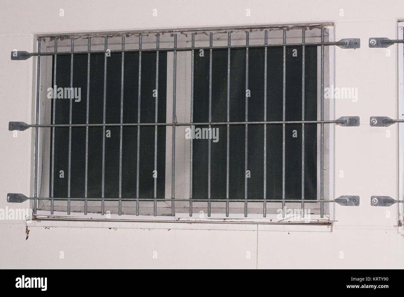 Instalacion Von Fenster Einbruchschutz Gitter Aus Metall Als