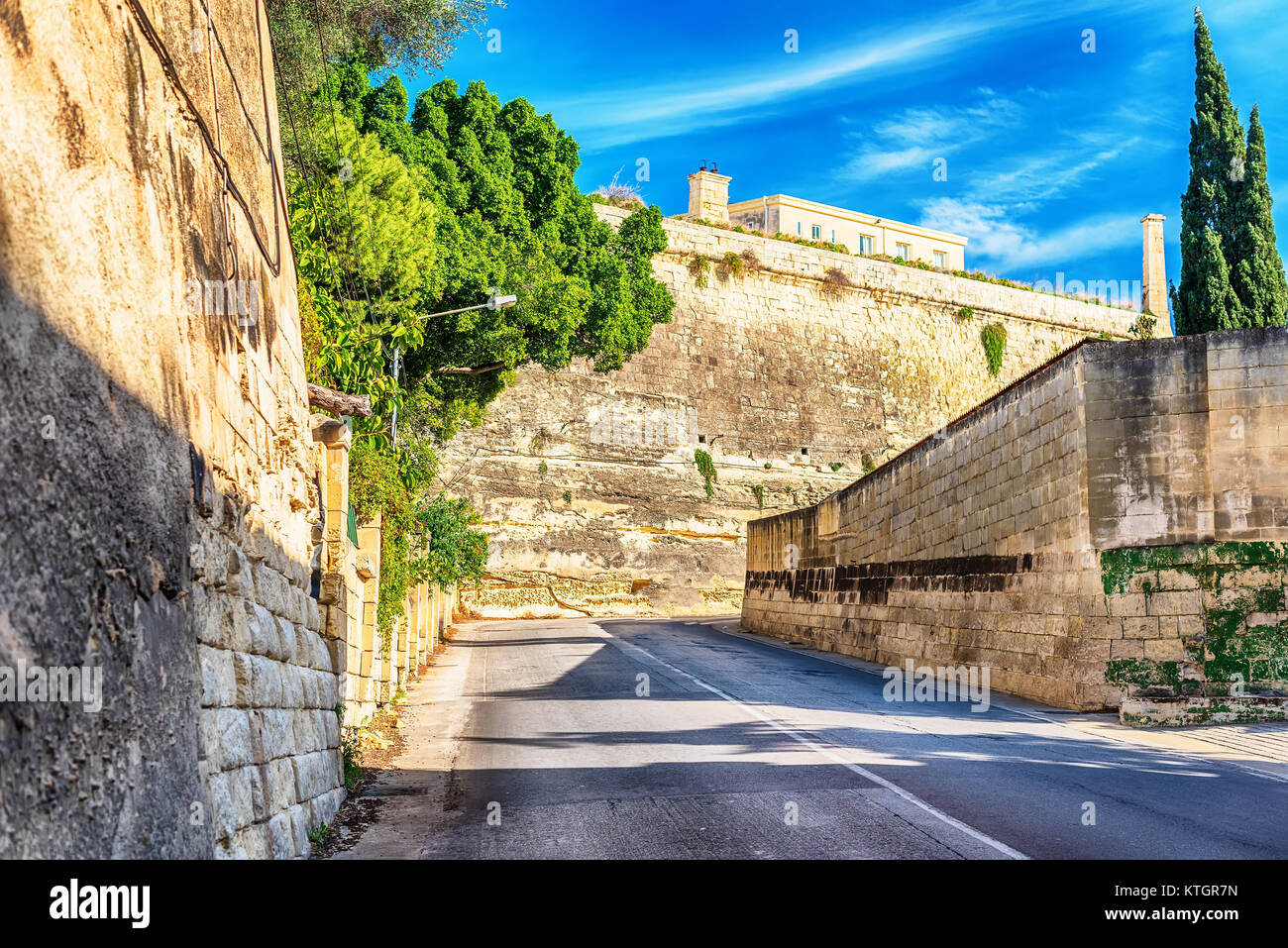 La Valeta, Malta: murallas defensivas Foto de stock