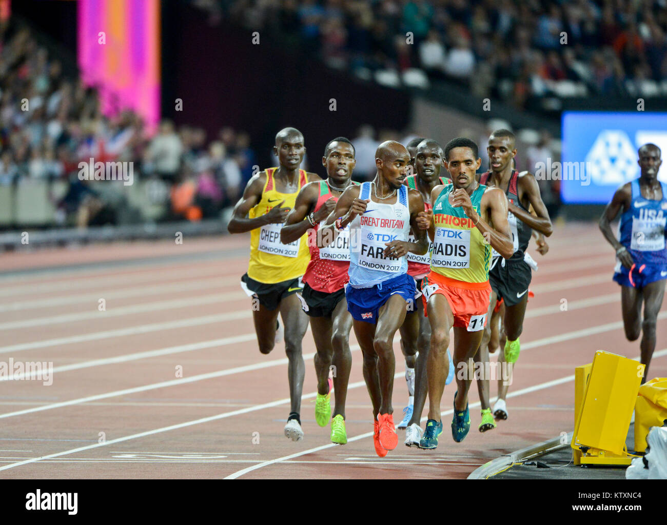 Mo Farah - 10000m hombres - Medalla de Oro en el Campeonato del Mundo de la IAAF de Londres 2017 Foto de stock