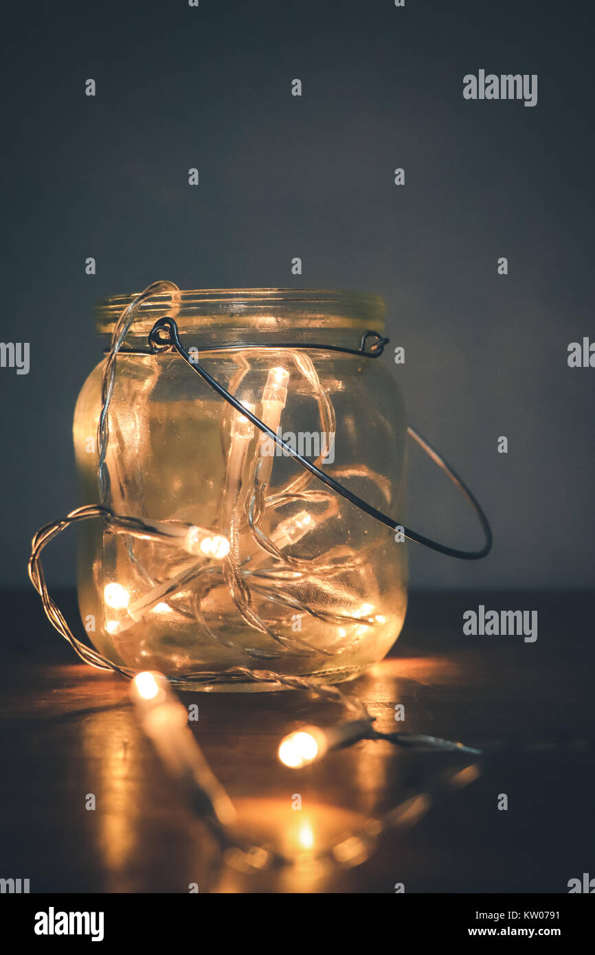 Luz de hadas en un frasco fotografías e imágenes de alta resolución - Alamy