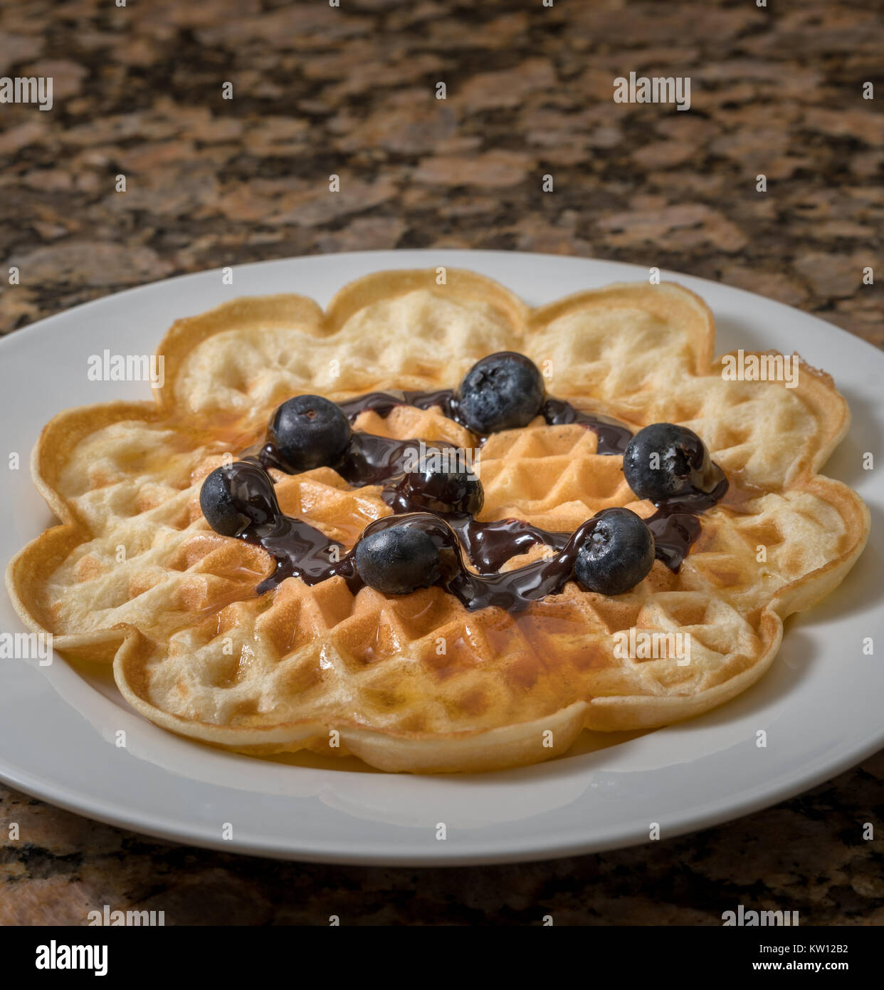 Máquina para hacer waffles noruegos o hierro Fotografía de stock - Alamy