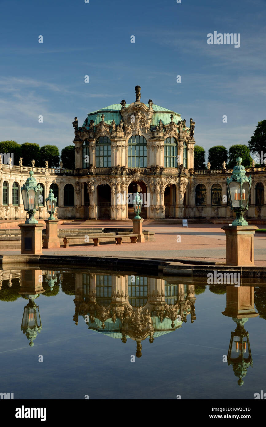 Dresden, kennel corte, terraplén, pavilion, Wallpavillon Zwingerhof Foto de stock