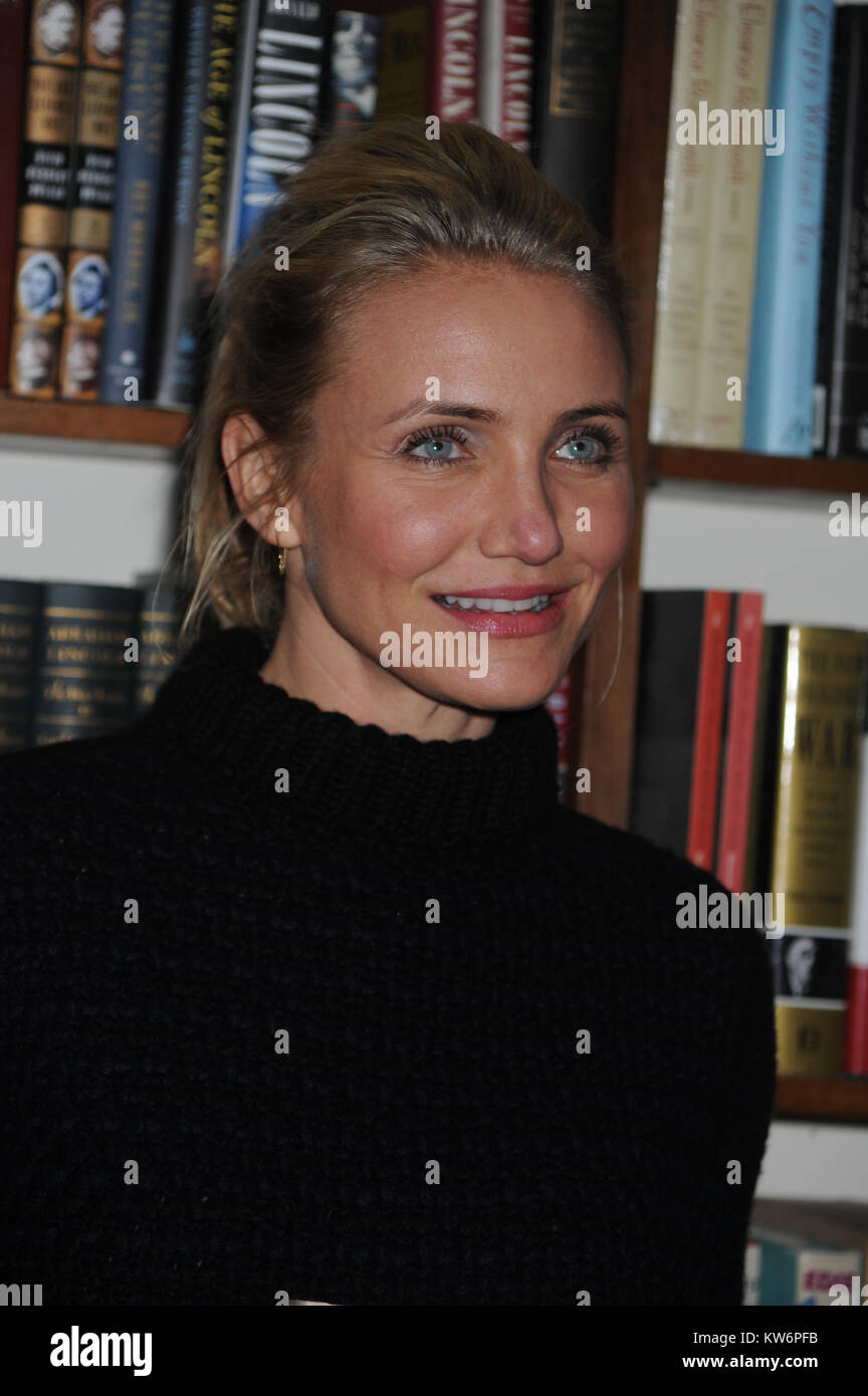 HUNTINGTON, NY 13 de enero La actriz Cameron Diaz signos ejemplares