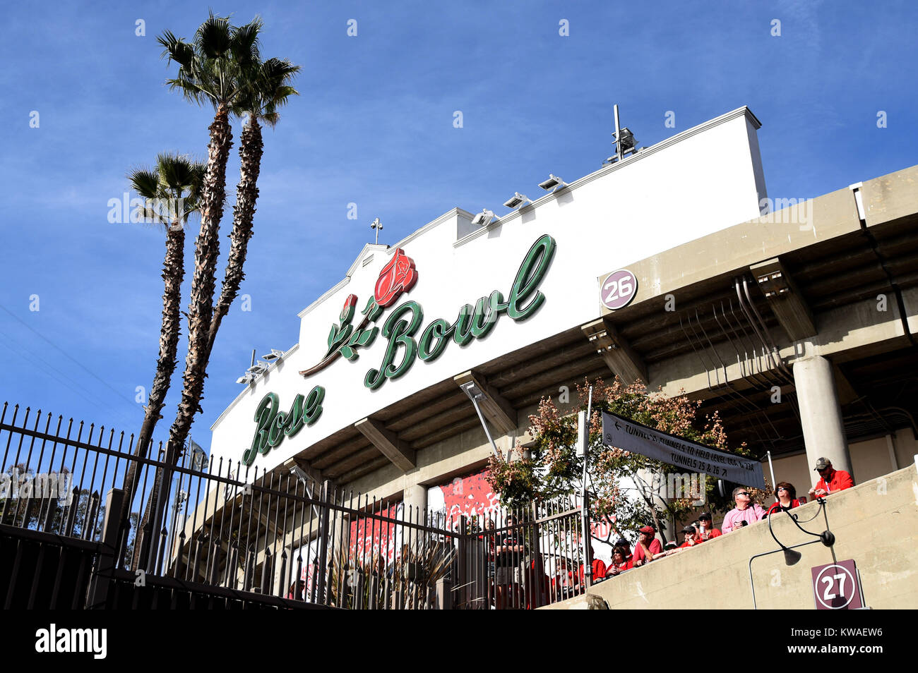 Enero 01, 2018. Una vista previa del estadio Rose Bowl 2018 durante el encuentro de semifinales entre los Sooners de Oklahoma y Georgia Bulldogs en el Rose Bowl Stadium de Pasadena, CA. John Green/CSM Foto de stock