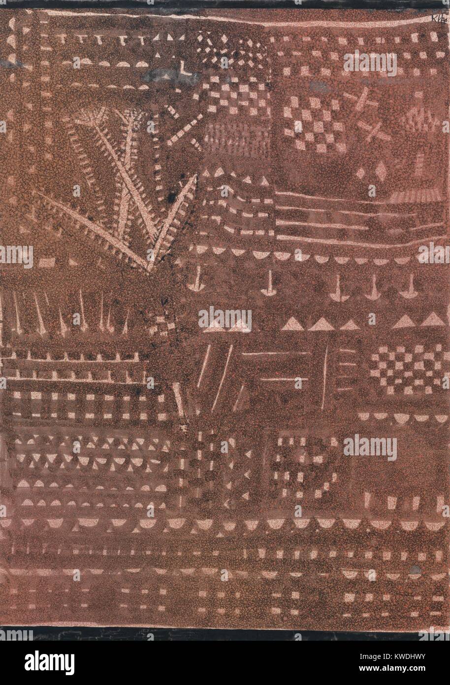 En la forma de tapiz de cuero, de Paul Klee, 1925, Swiss dibujo, tinta y témpera sobre papel. Salpicado de pintura rojo y marrón de lavar, tiene diversos patrones rítmicos de papel sin pintar (BSLOC 2017 7 64) Foto de stock