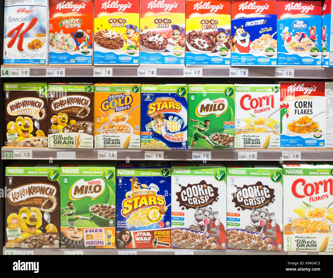 Nestle cereals fotografías e imágenes de alta resolución - Alamy