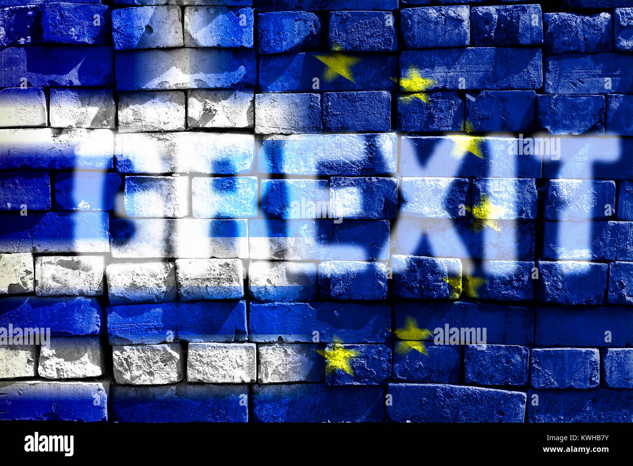 Grecia y la bandera de la UE en la maltrecha pared de piedra con trazo Grexit, Griechenland- und UE-Fahne auf maroder Steinmauer mit Schriftzug Grexit Foto de stock