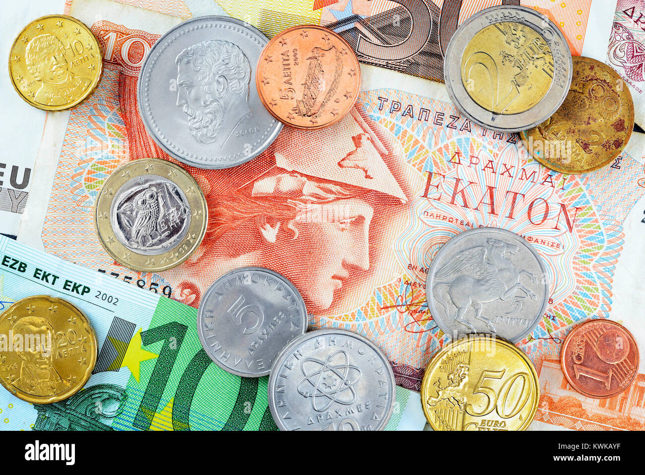 Griego, y eurocoins drachms euronotes, Griechische Drachmen, Euroscheine und Eurom?nzen Foto de stock