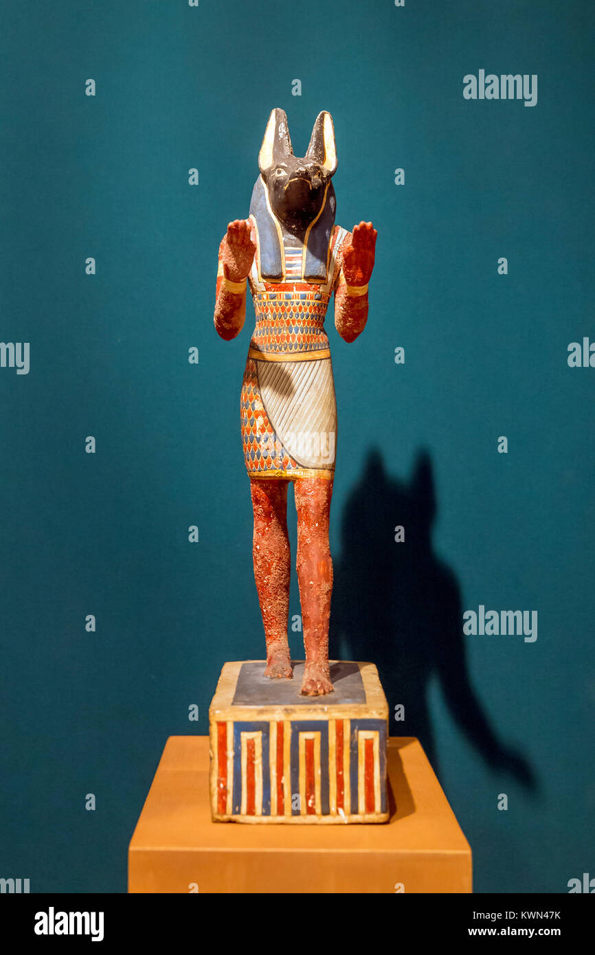 Estatuilla de Anubis, el período Ptolemaico, el Museo de Arte Metropolitano, Manhattan, Ciudad de Nueva York, EE.UU., América del Norte Foto de stock