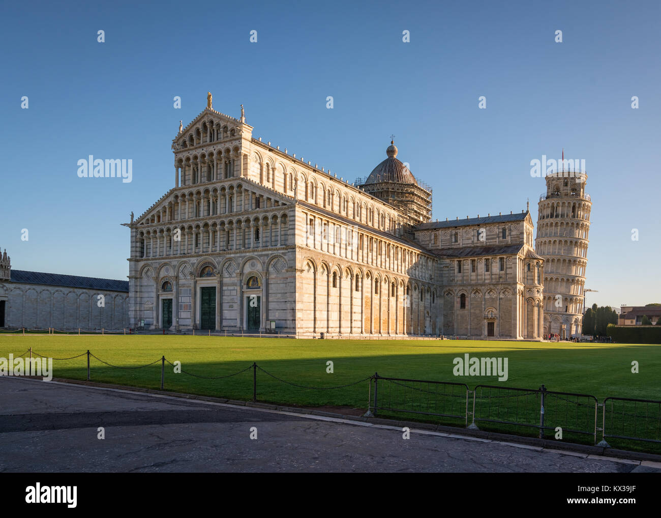Pisa, Piazza dei Miracoli (Plaza de Los Milagros), con la Catedral y la