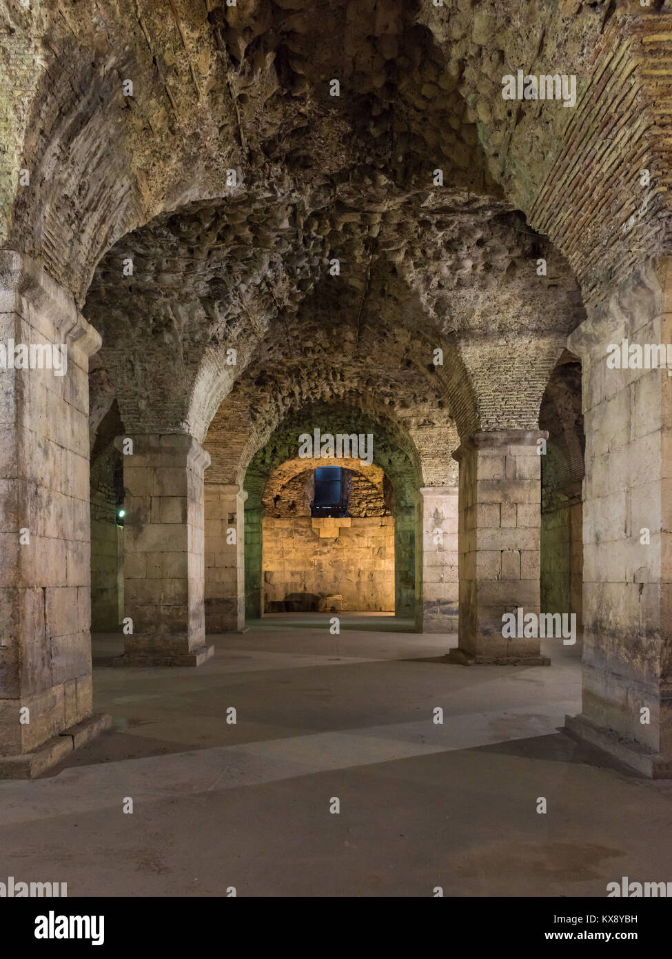 Substructions del Palacio de Diocleciano, Split, Croacia Foto de stock
