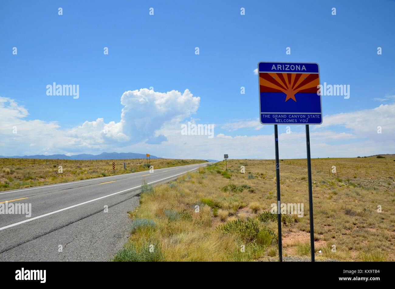 Arizona, Nuevo México stateline ESTADOS UNIDOS con cartel de bienvenida de arizona Foto de stock