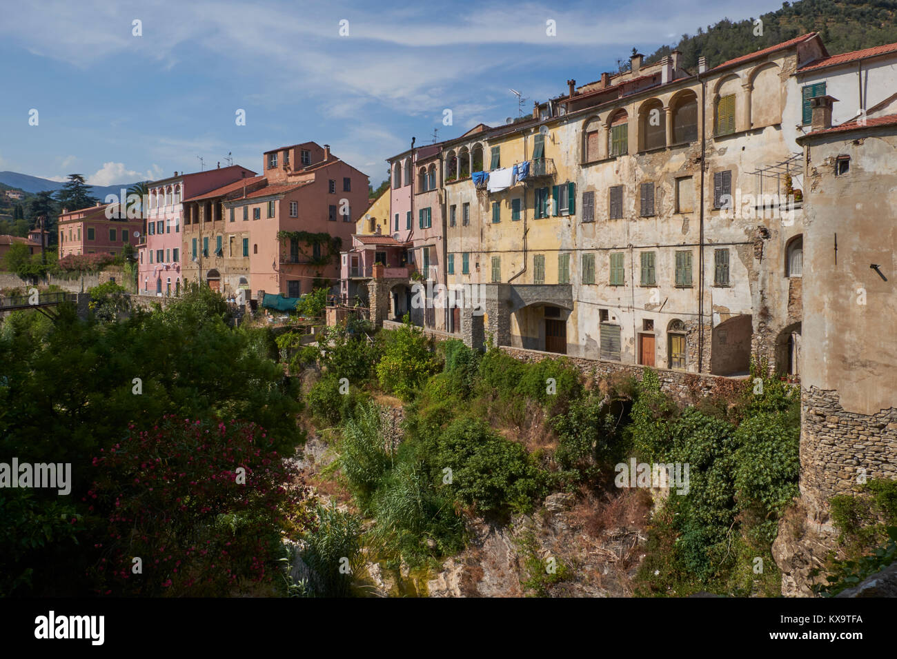 Dolcedo, Liguria, Italia, médicos, muy pintoresca ciudad Foto de stock