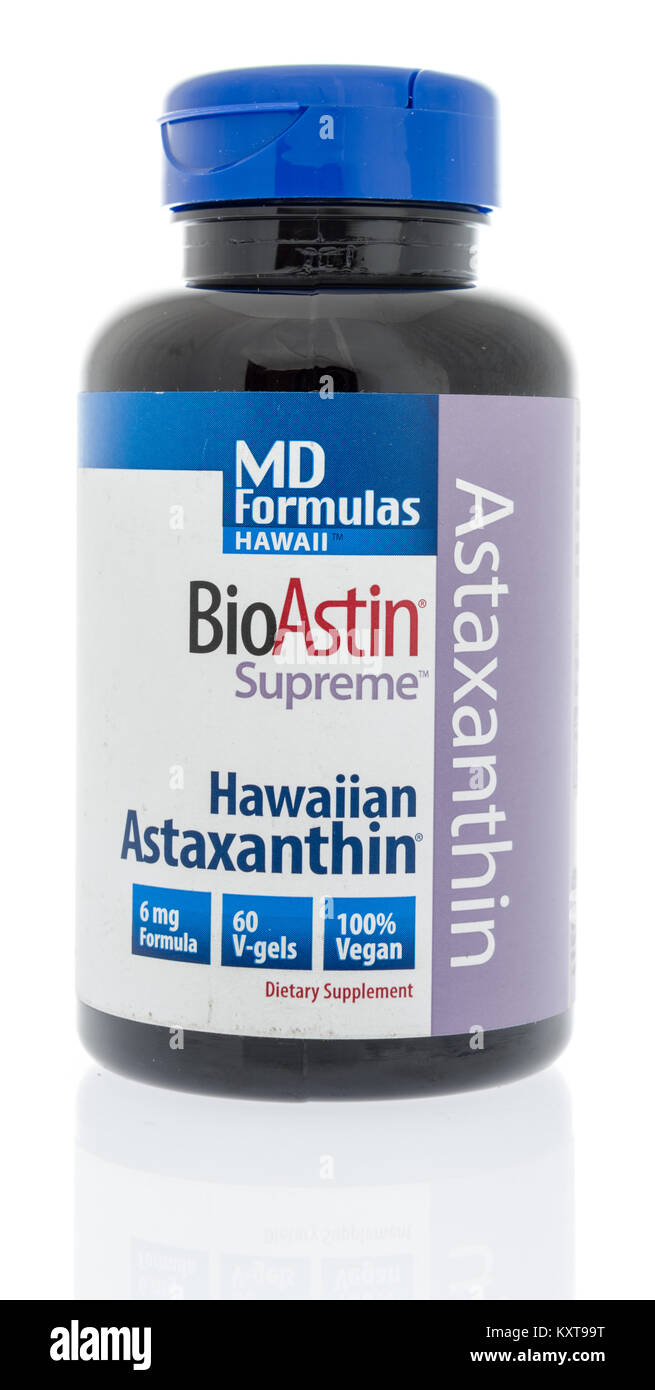 Winneconne, WI - 10 de enero de 2018: una botella de MD Fórmulas Bioastin hawaiano supremo astaxantina sobre un fondo aislados. Foto de stock