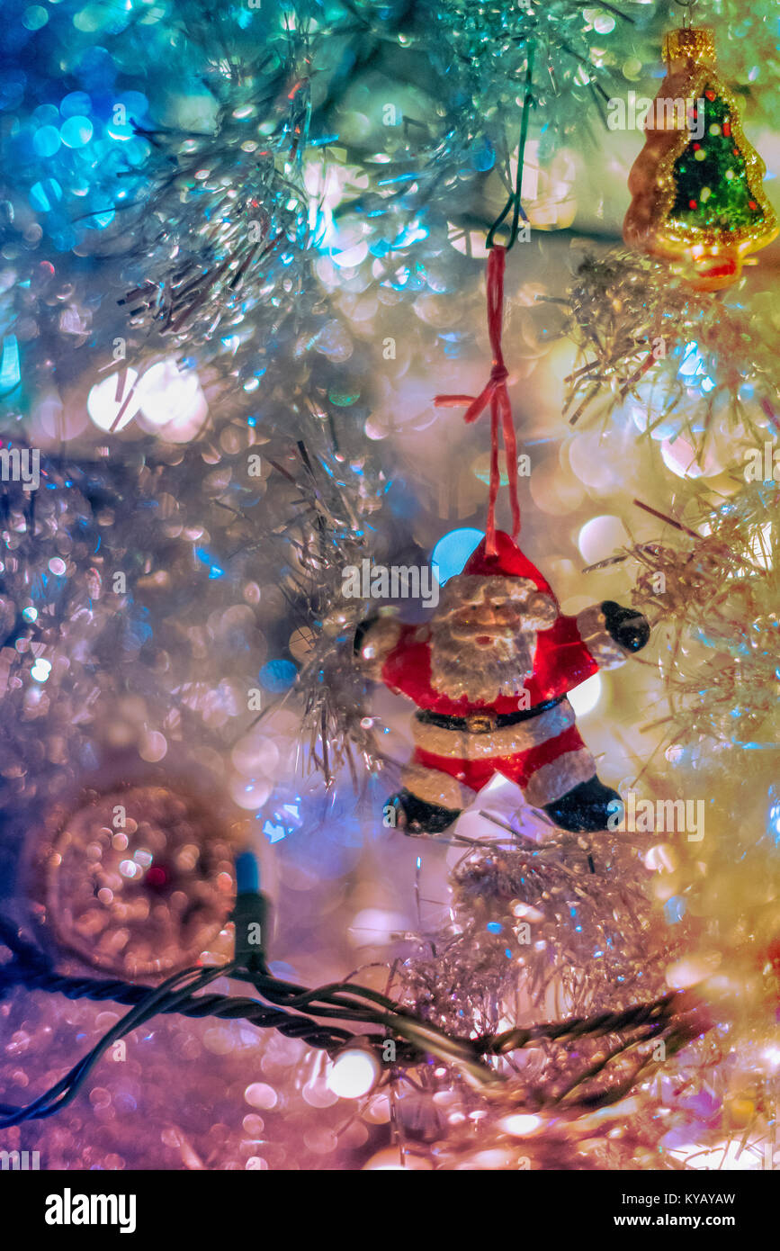 Adornos de vidrio arbol de navidad fotografías e imágenes de alta  resolución - Alamy
