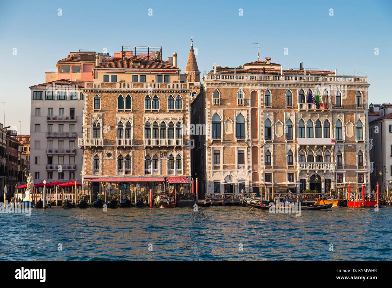 Casas Históricas en el Gran Canal de Venecia. Italia Foto de stock