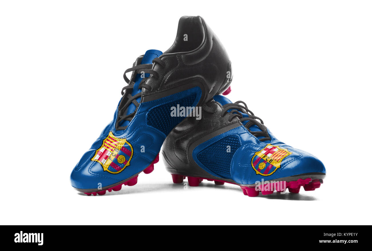 FC Barcelona - botas de fútbol. Aislado en blanco Fotografía de stock -  Alamy