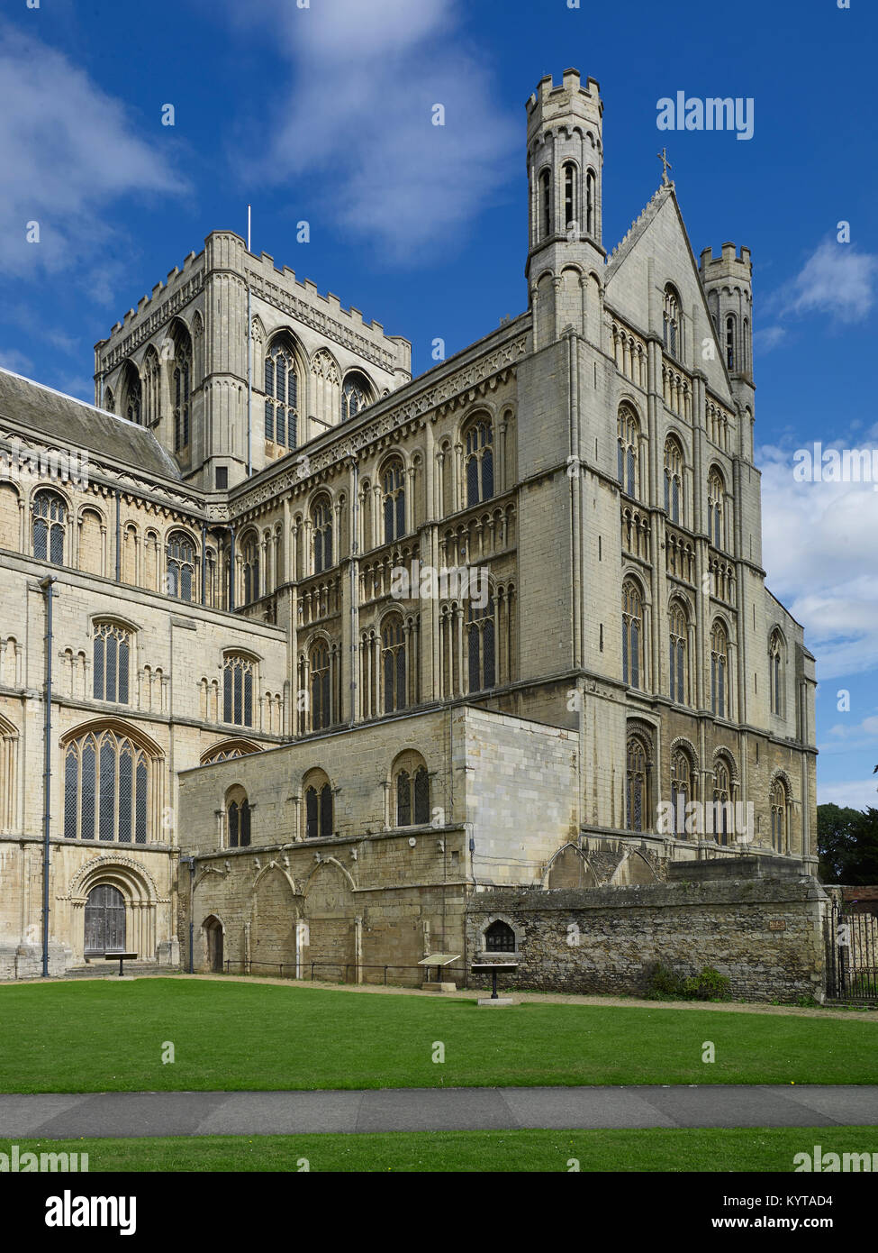 La catedral de Peterborough crucero sur, principalmente a finales del siglo XII el trabajo de Norman. Foto de stock