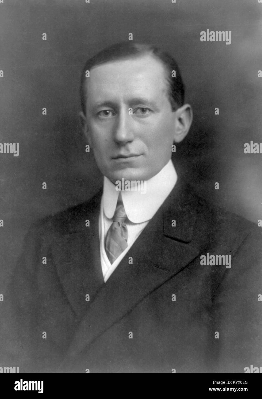 Guglielmo Marconi, I Marqués de Marconi, inventor e ingeniero eléctrico italiano conocido por su trabajo pionero sobre la transmisión de radio a larga distancia, acreditado como el inventor de la radio Foto de stock