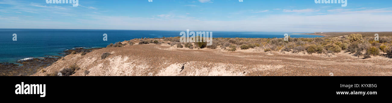Una vista horizontal cerca de Punta Ninfas, Peninsula Valdes, Puerto Madryn, Chubut, Argentina Foto de stock
