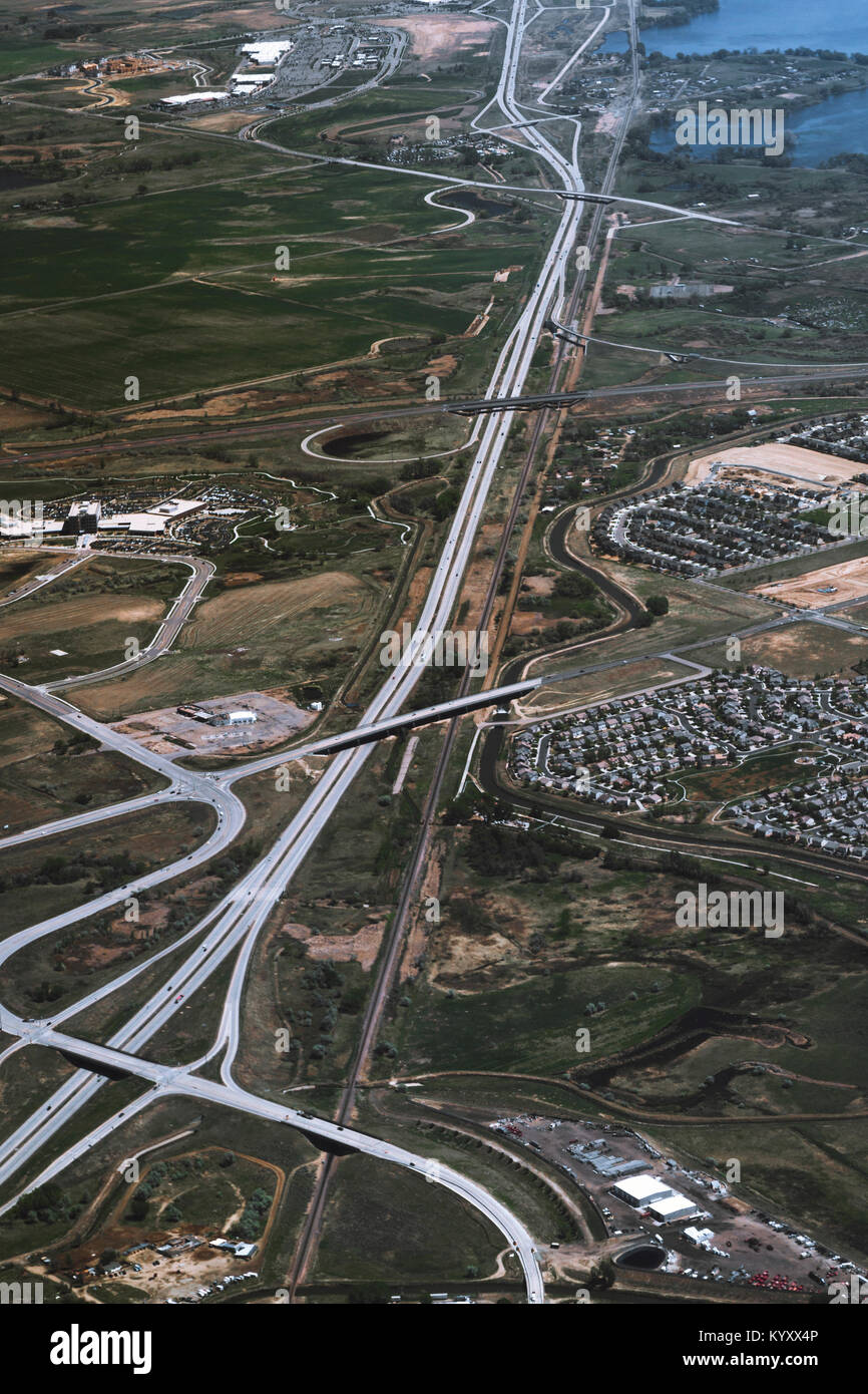 Un alto ángulo de visualización de intersección de carreteras Foto de stock