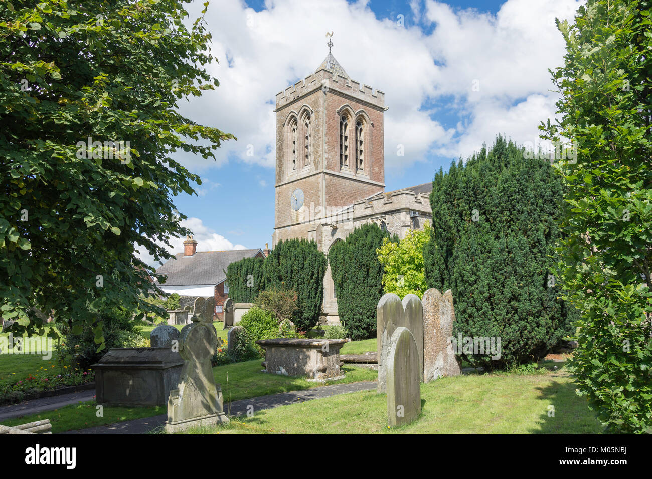 La Iglesia de San Bartolomé, Church Street, Royal Wootton Bassett, Wiltshire, Inglaterra, Reino Unido Foto de stock