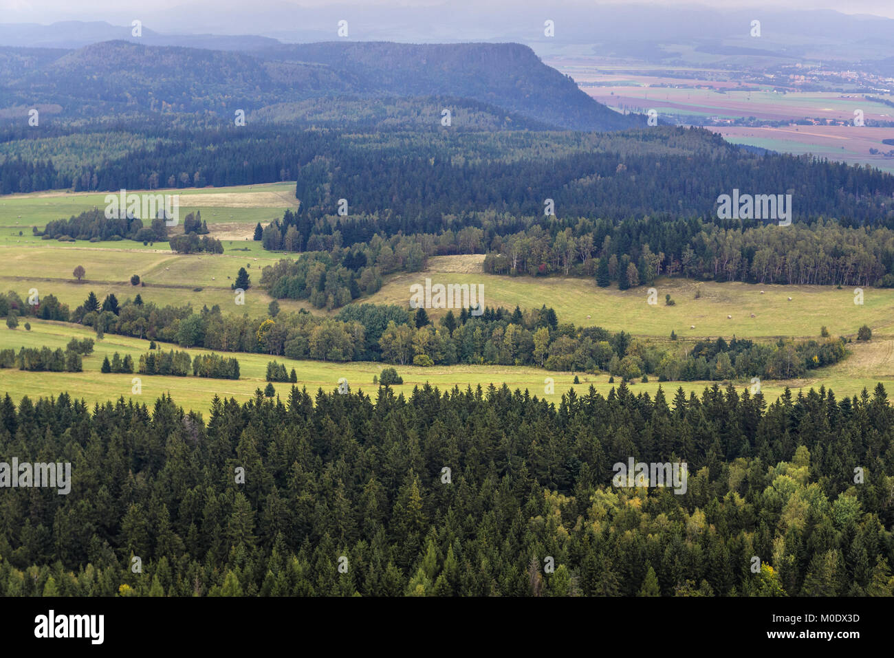 Vista aérea de Szczeliniec Wielki, el pico más alto de las montañas