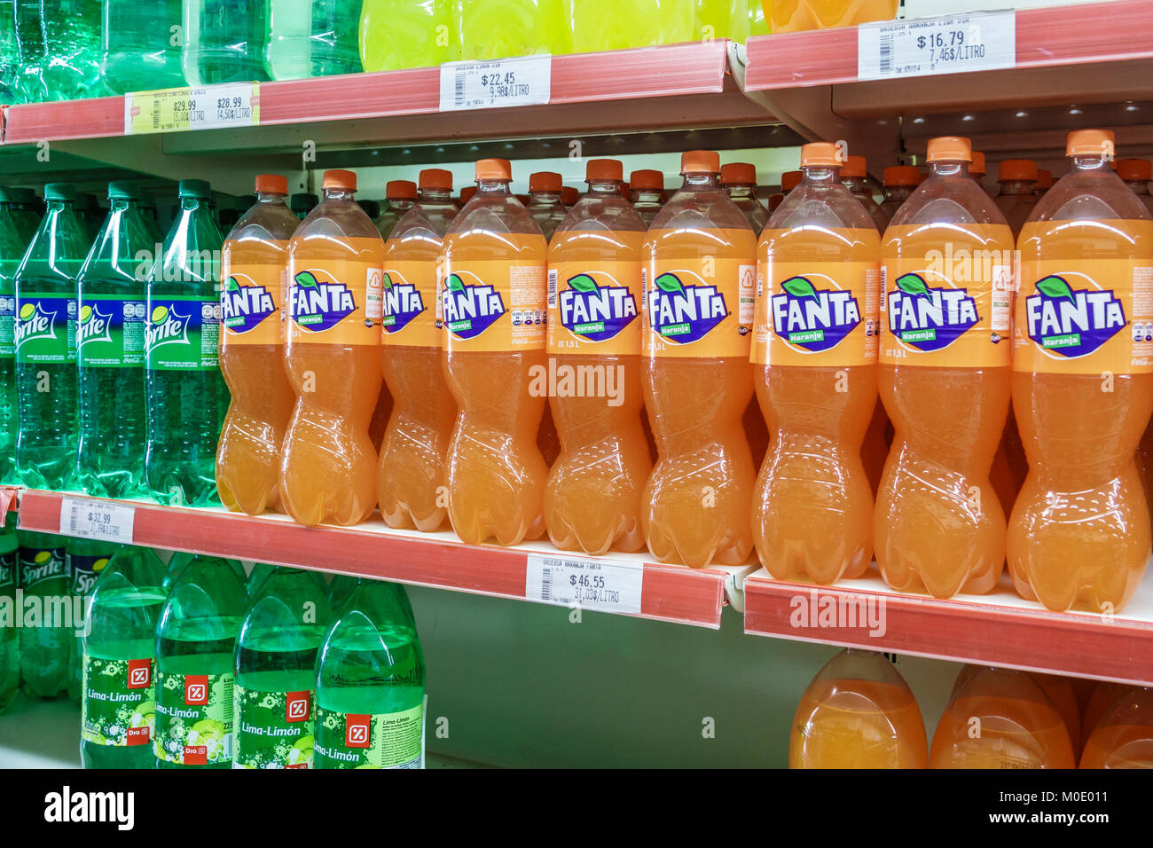 Categoría «Fanta naranja» de fotos de stock, 2,041 imágenes