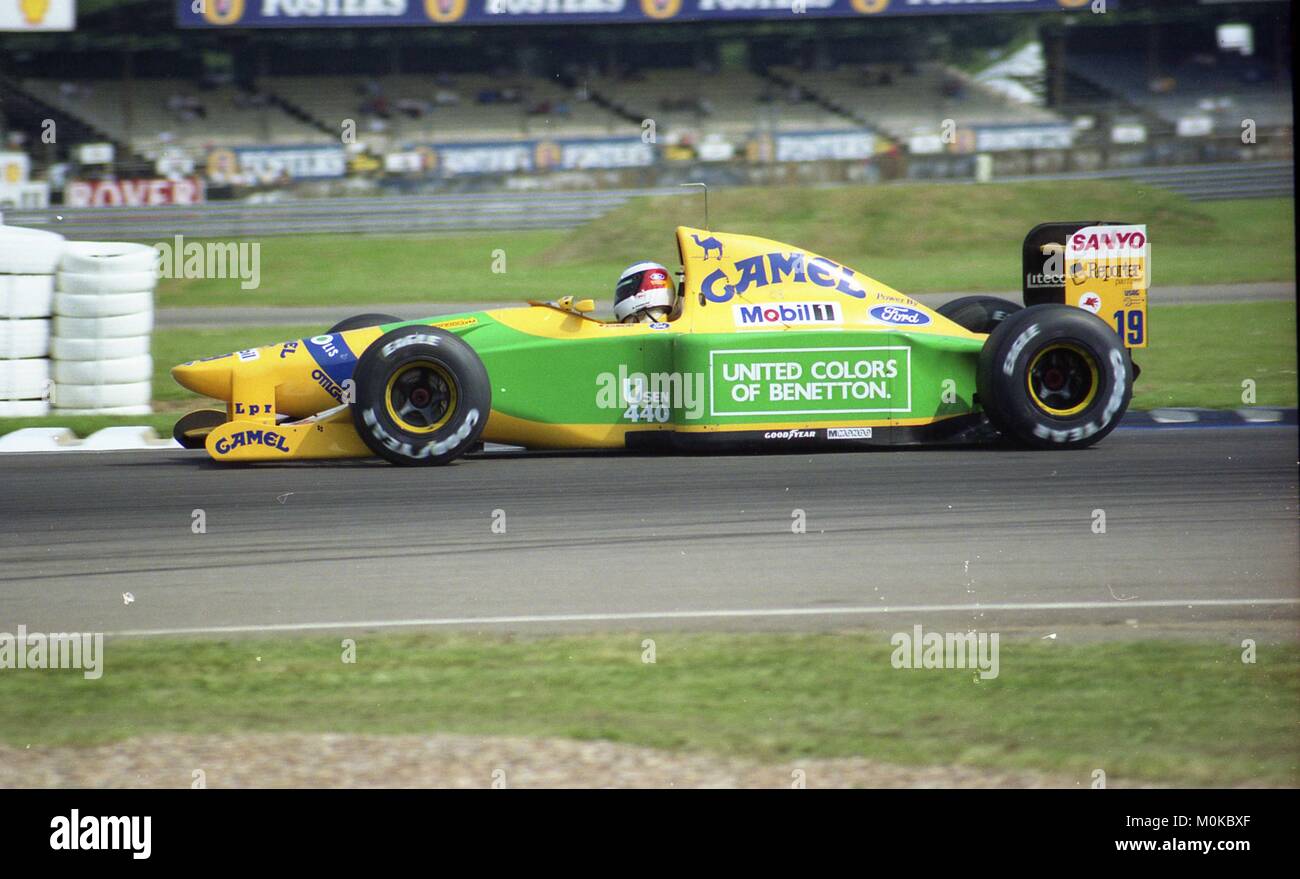 Michael Schumacher, el Benetton B192, la Fórmula Uno en el circuito de  Silverstone en 1992 Fotografía de stock - Alamy