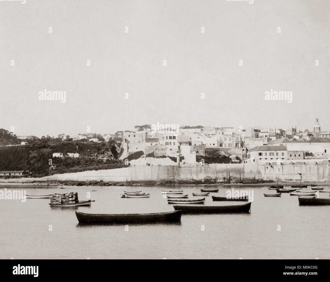 Desde la bahía de Tánger, Marruecos, c.1900 Foto de stock