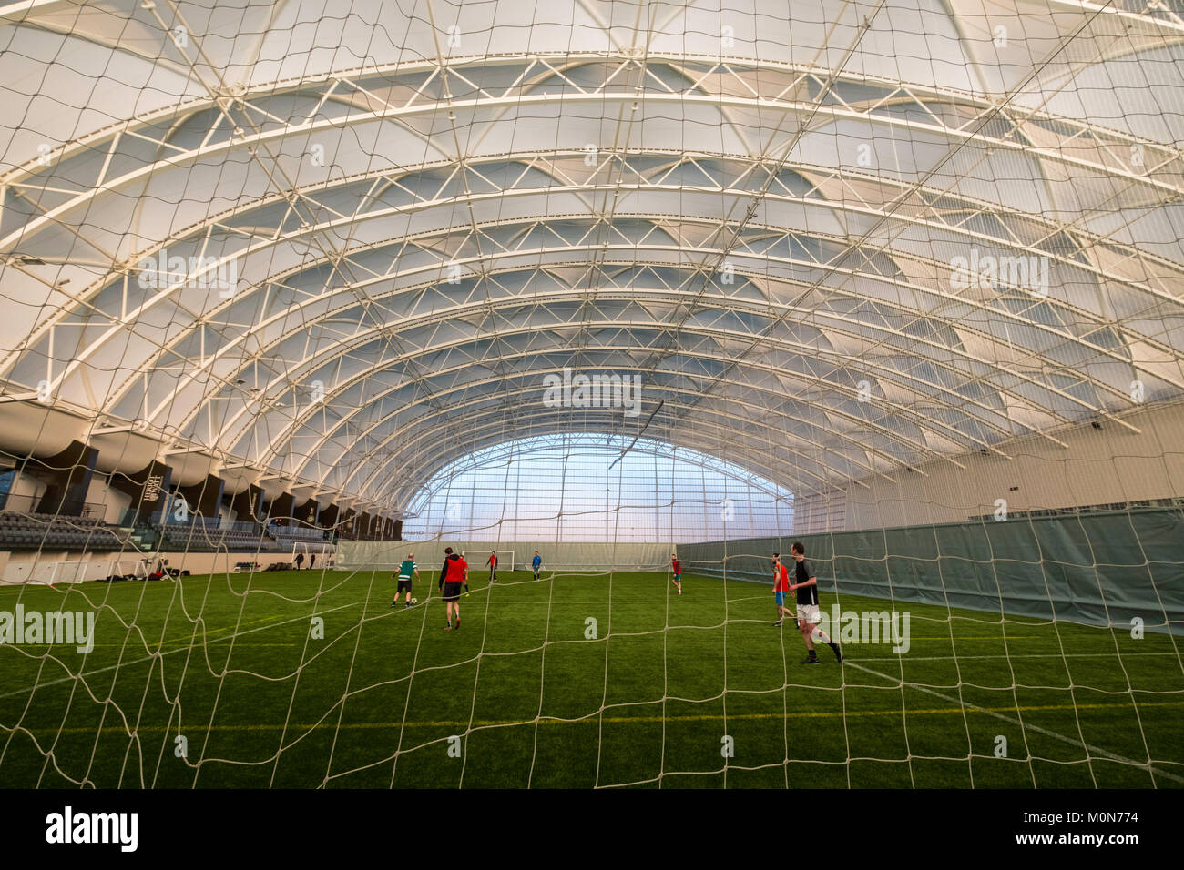 El interior del campo de fútbol en Oriam National Sports Center de la Universidad Heriot Watt de Edimburgo Foto de stock