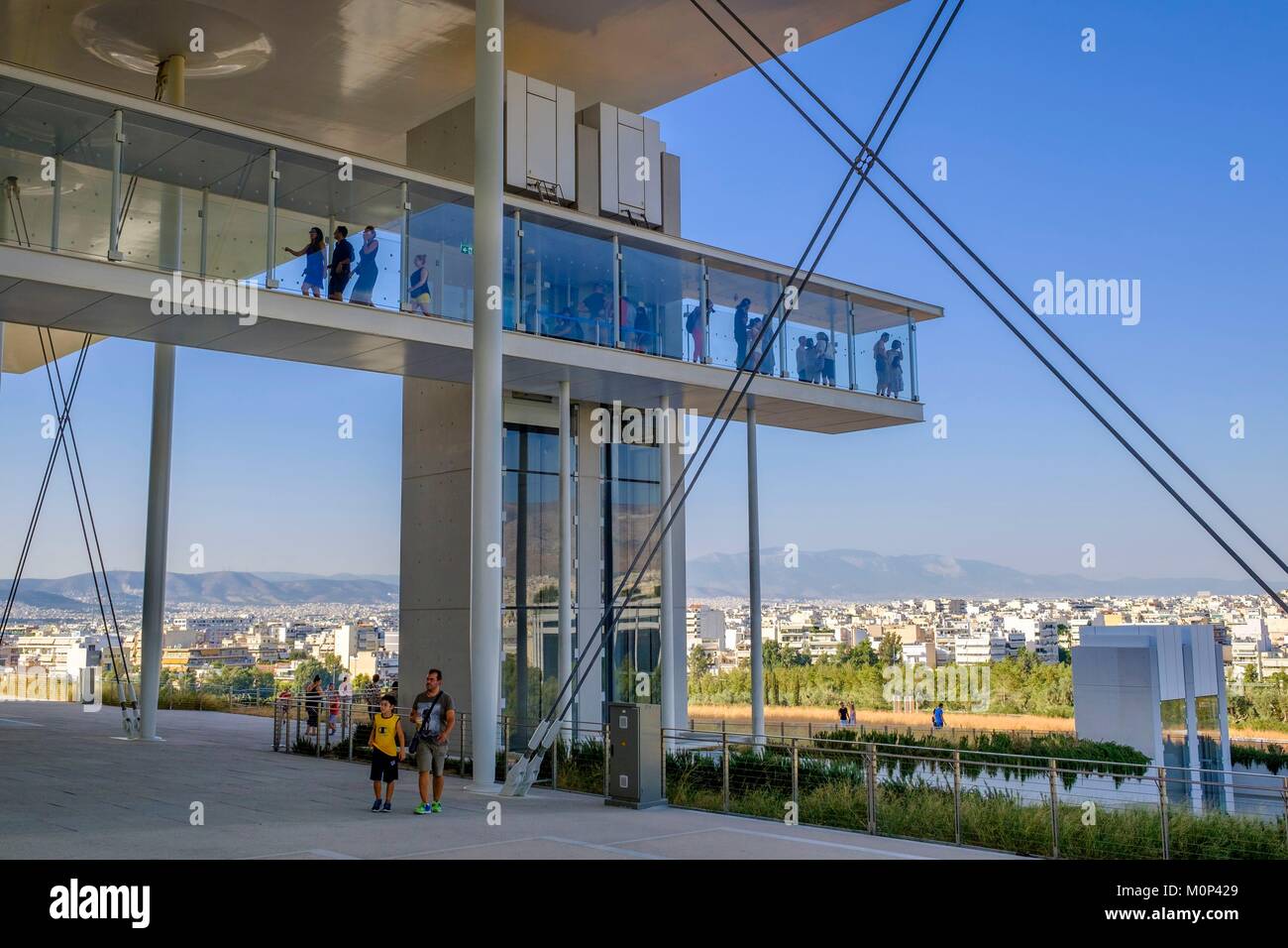 Grecia, Atenas,Paleo Faliro district,SNFCC Fundación Stavros Niarchos  (Centro Cultural) diseñado por el arquitecto Renzo Piano, terminado en 2016  y donado al Estado griego en 2017,complejo que incluye nuevas facilidades  para la Biblioteca