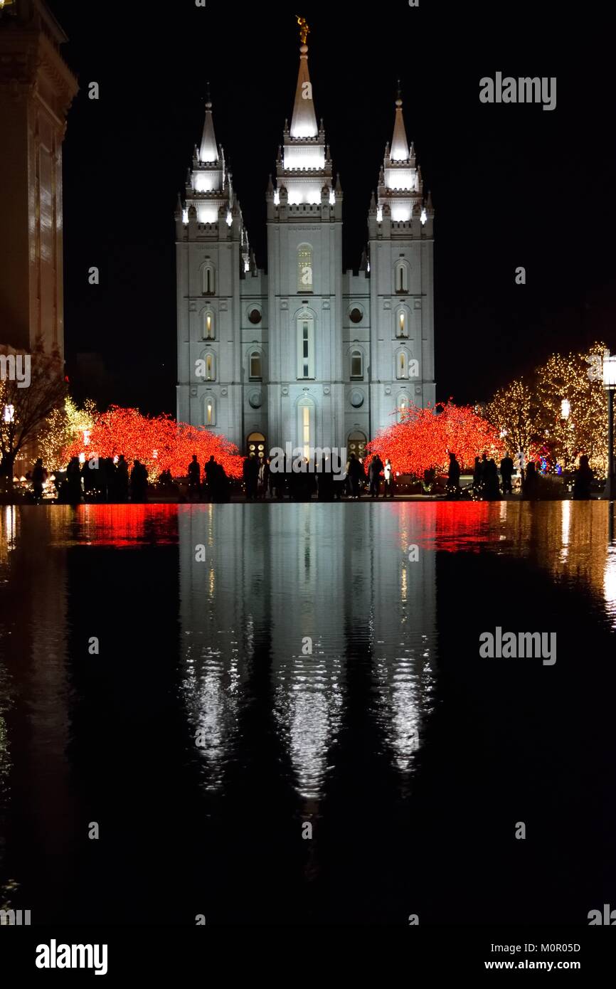 Church mormon reflection fotografías e imágenes de alta resolución - Alamy