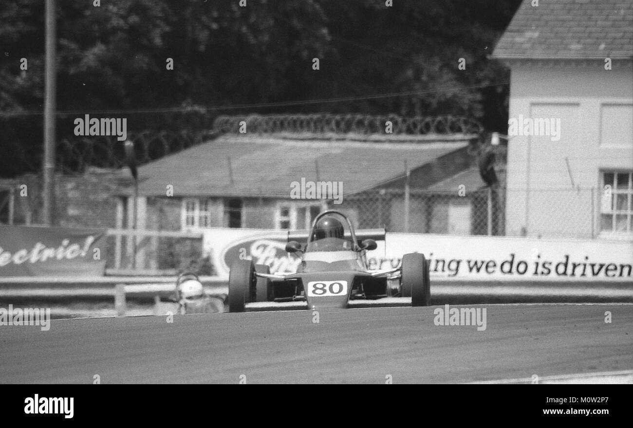 American F1 race car designer Steve Nichols racing por placer