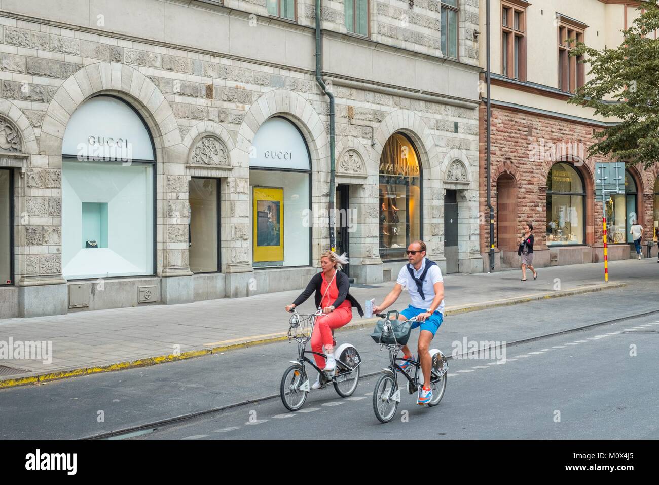 Suecia, Estocolmo,distrito Norrmalm,la exclusiva calle de tiendas de  lujo,Jarlsgatan Fotografía de stock - Alamy