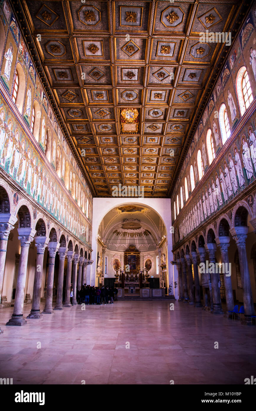 Ravenna basilica di sant apollinare nuovo saint apollinaris mosa