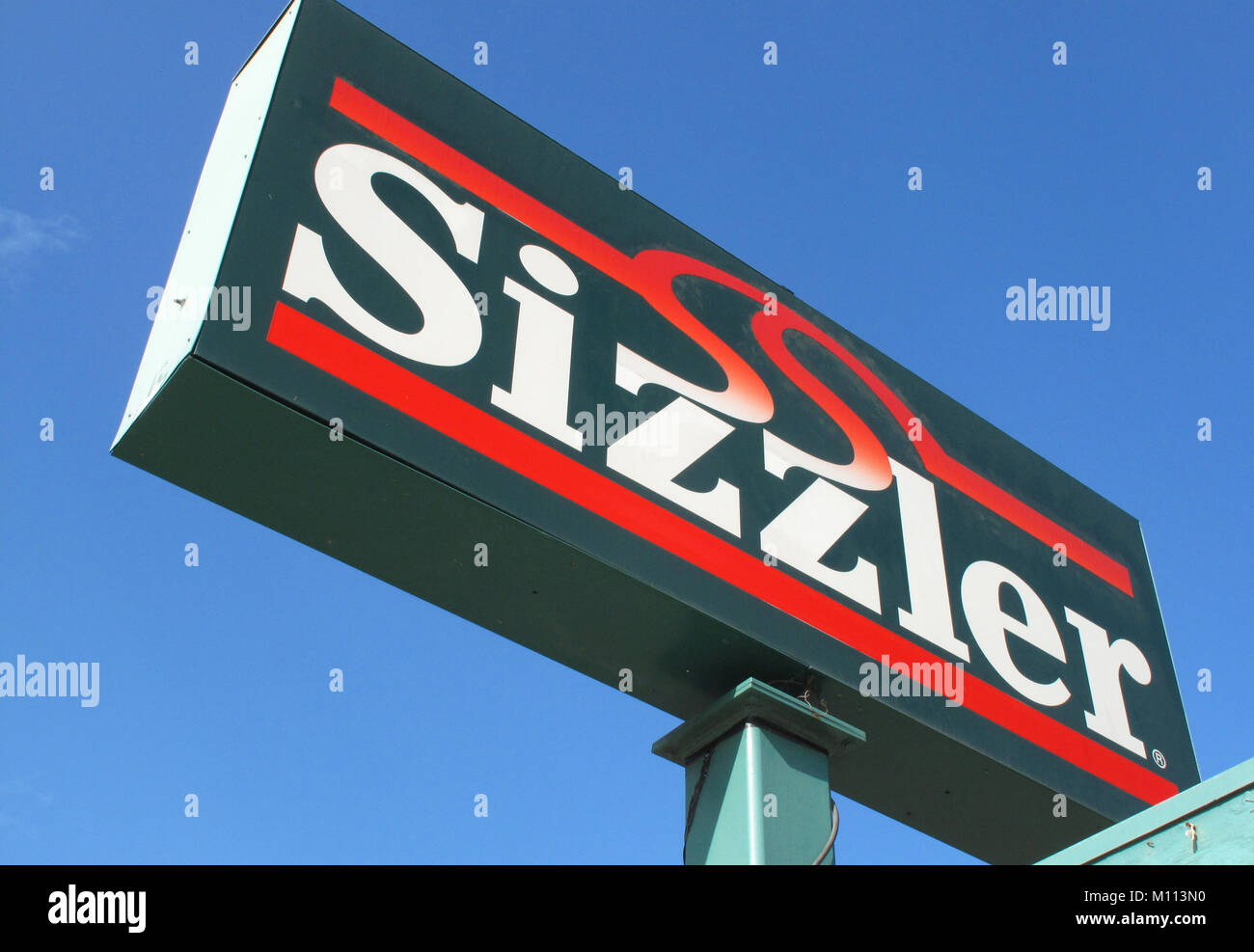 Anuncio anuncios publicidad signo signos fotografías e imágenes de alta