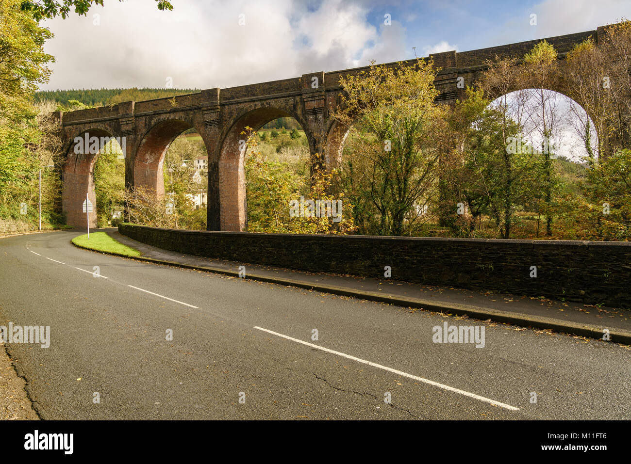 Pontrhydyfen viaducto en Neath Port Talbot, West Glamorgan, Wales, REINO UNIDO Foto de stock
