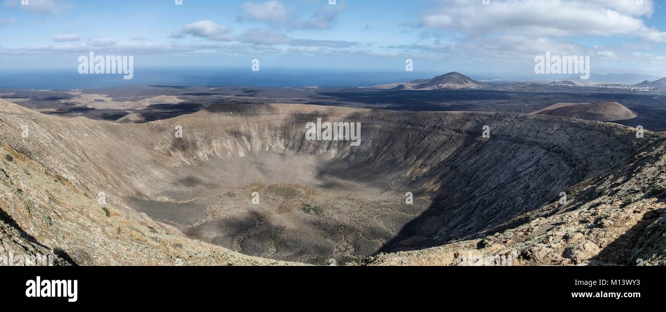 España, Islas Canarias, Lanzarote, el Parque Nacional de Timanfaya, Caldera Blanca crater Foto de stock