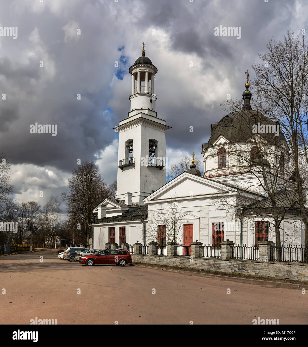 La Iglesia de San Alejandro Nevsky en el Neva. Sitio Histórico de la batalla Neva en 1240. Foto de stock