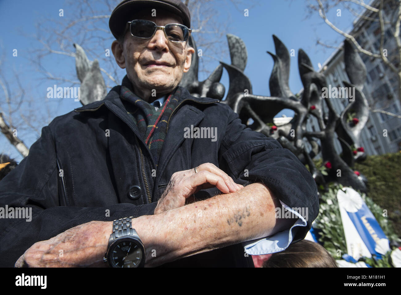 A Survivor Of Auschwitz Fotos E Imagenes De Stock Alamy