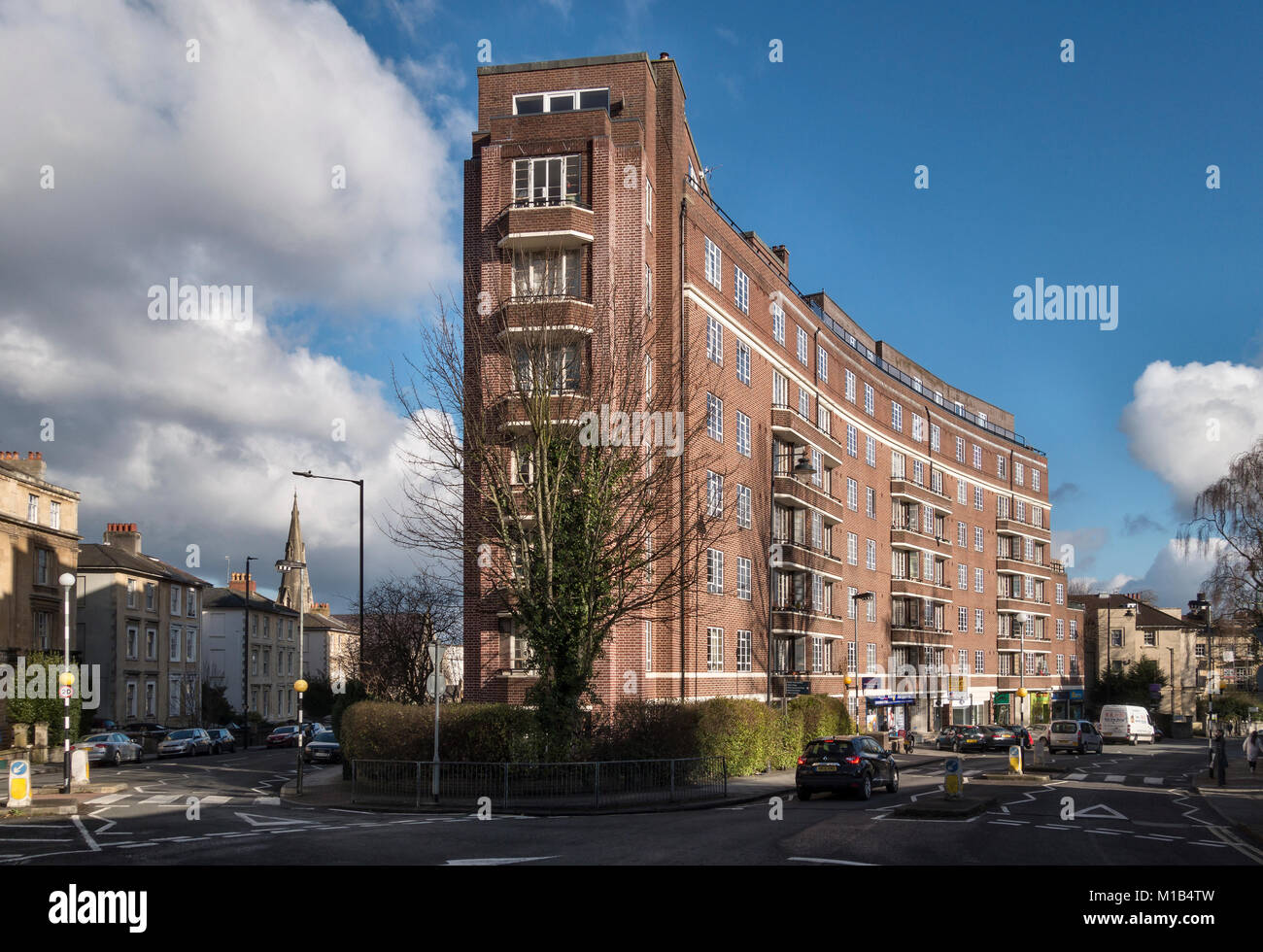 El Queen's Court, Clifton, Bristol, Reino Unido. Un bloque de pisos de lujo construido en 1937