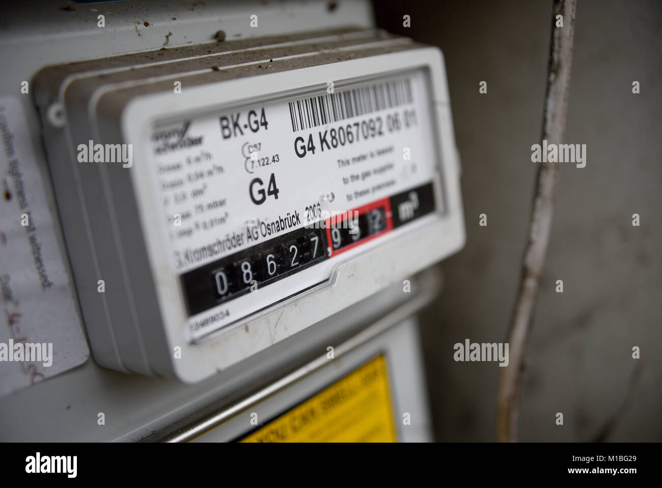 Medidor de gas en el Reino Unido muestra lectura del contador. Alimentación doméstica. Lectura numérica analógicos. El consumo de energía Foto de stock