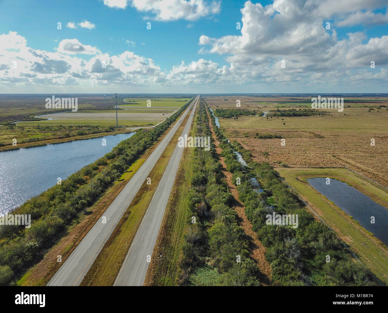 La Autopista 192 va desde Melbourne FL en ciudades cerca de Orlando, Florida Foto de stock